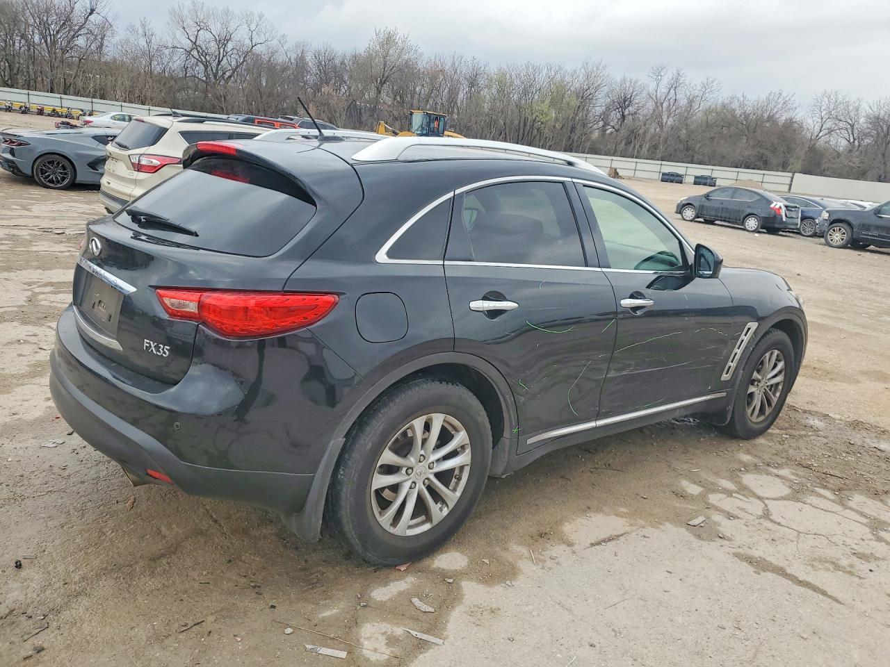 2012 INFINITI FX35