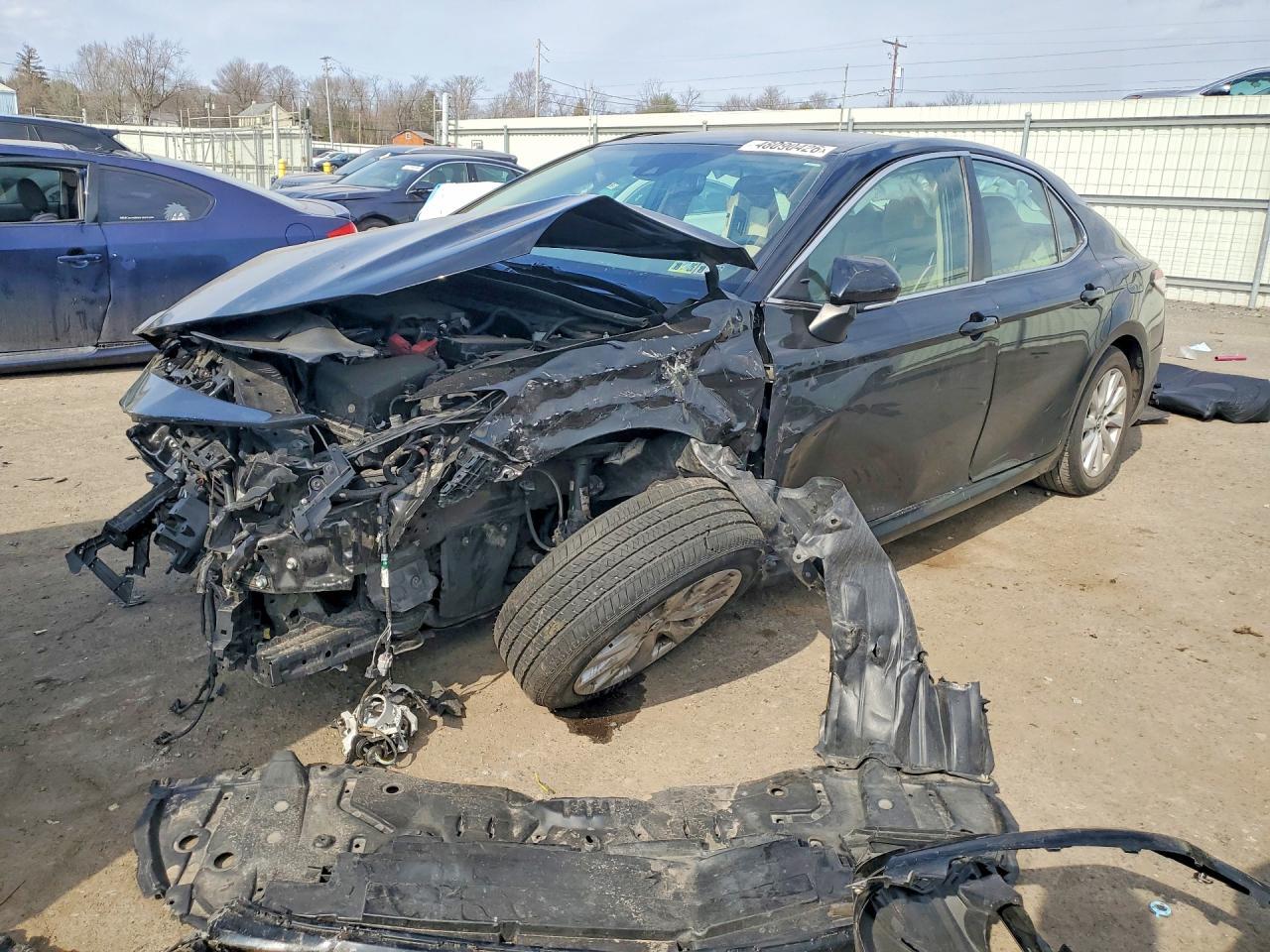 2019 TOYOTA CAMRY