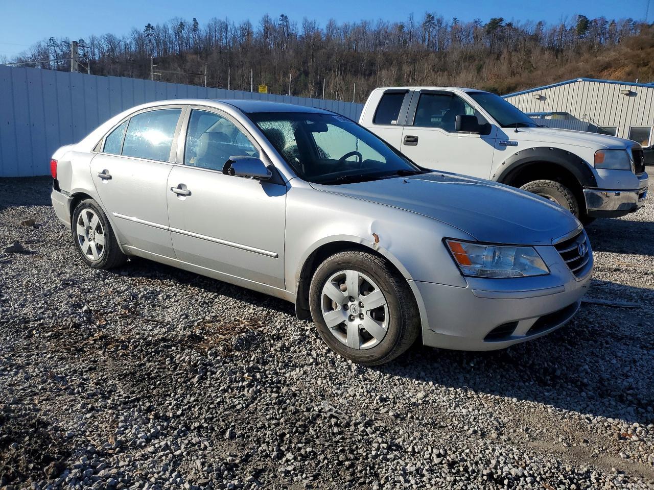 2010 HYUNDAI SONATA