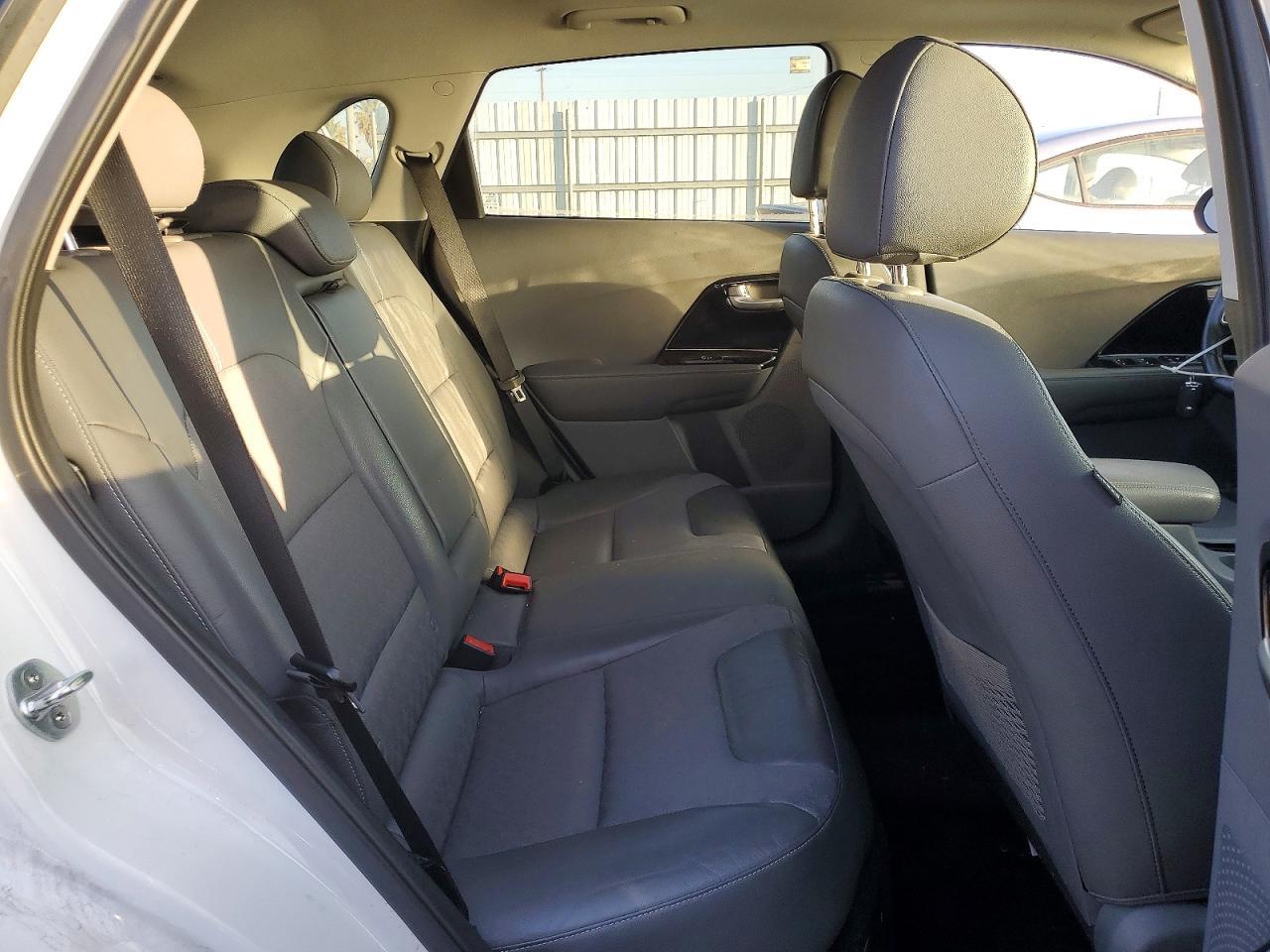 2017 KIA Niro