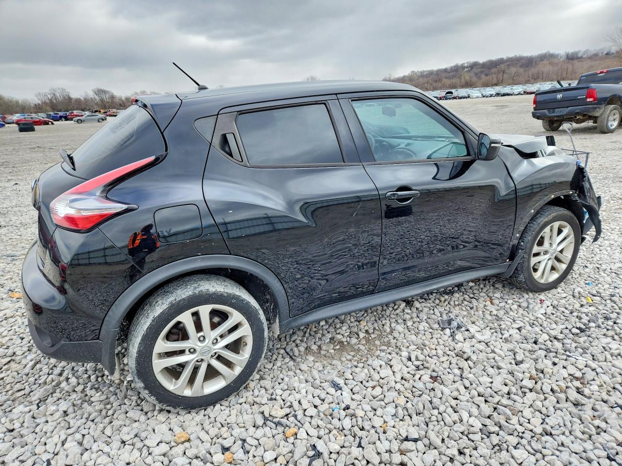 2015 NISSAN Juke