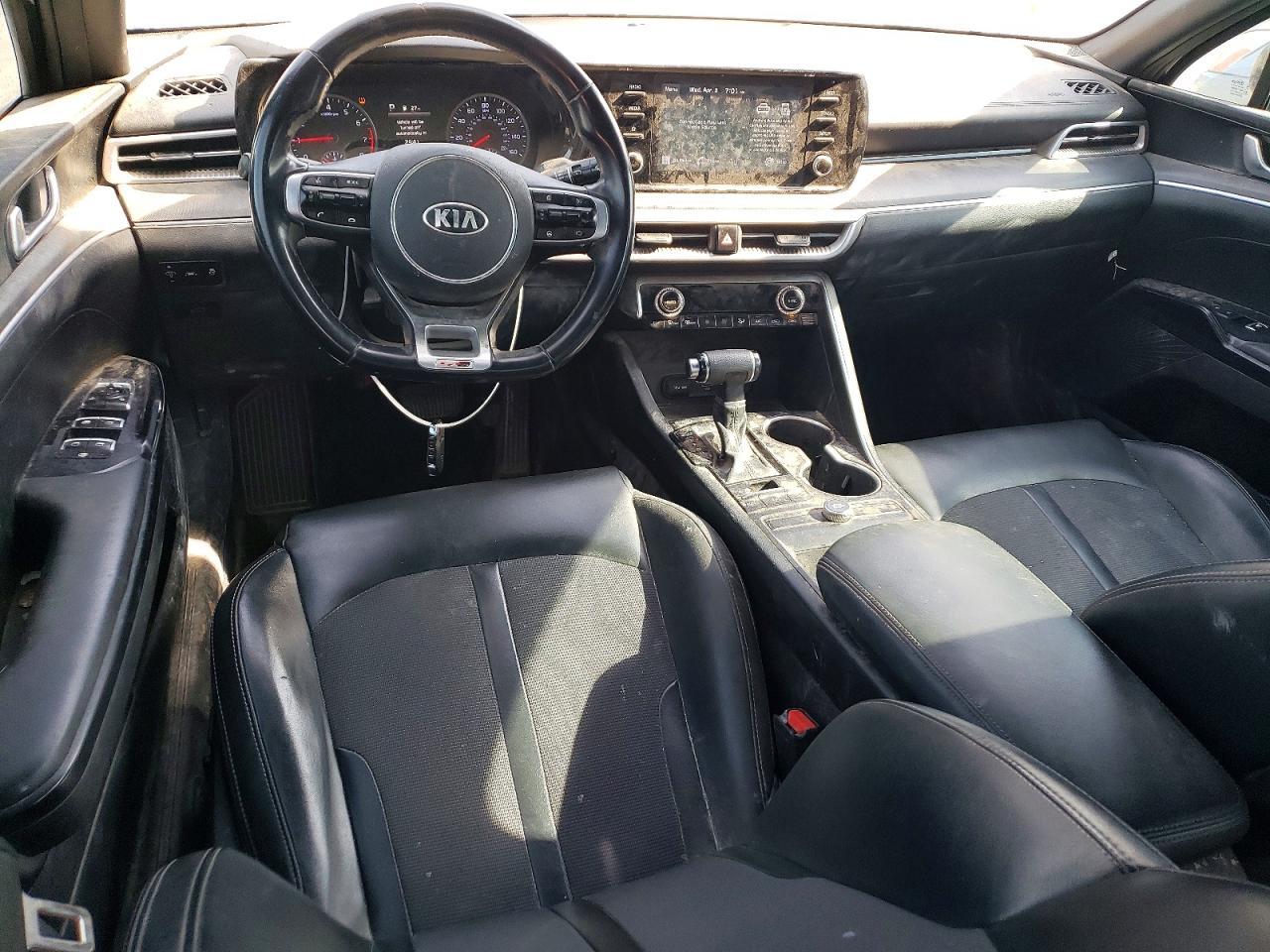 2021 KIA K5