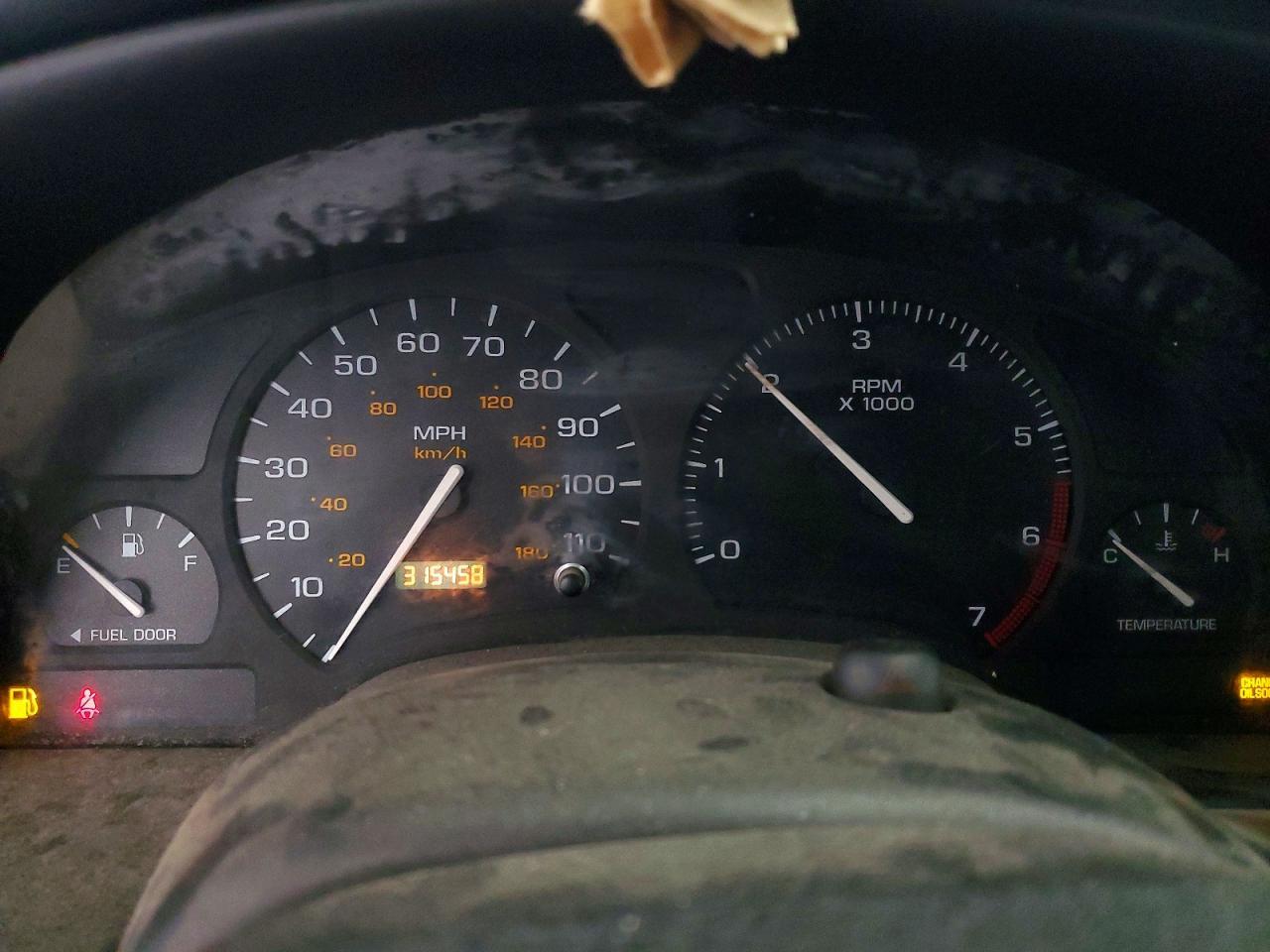 2000 SATURN Sl1