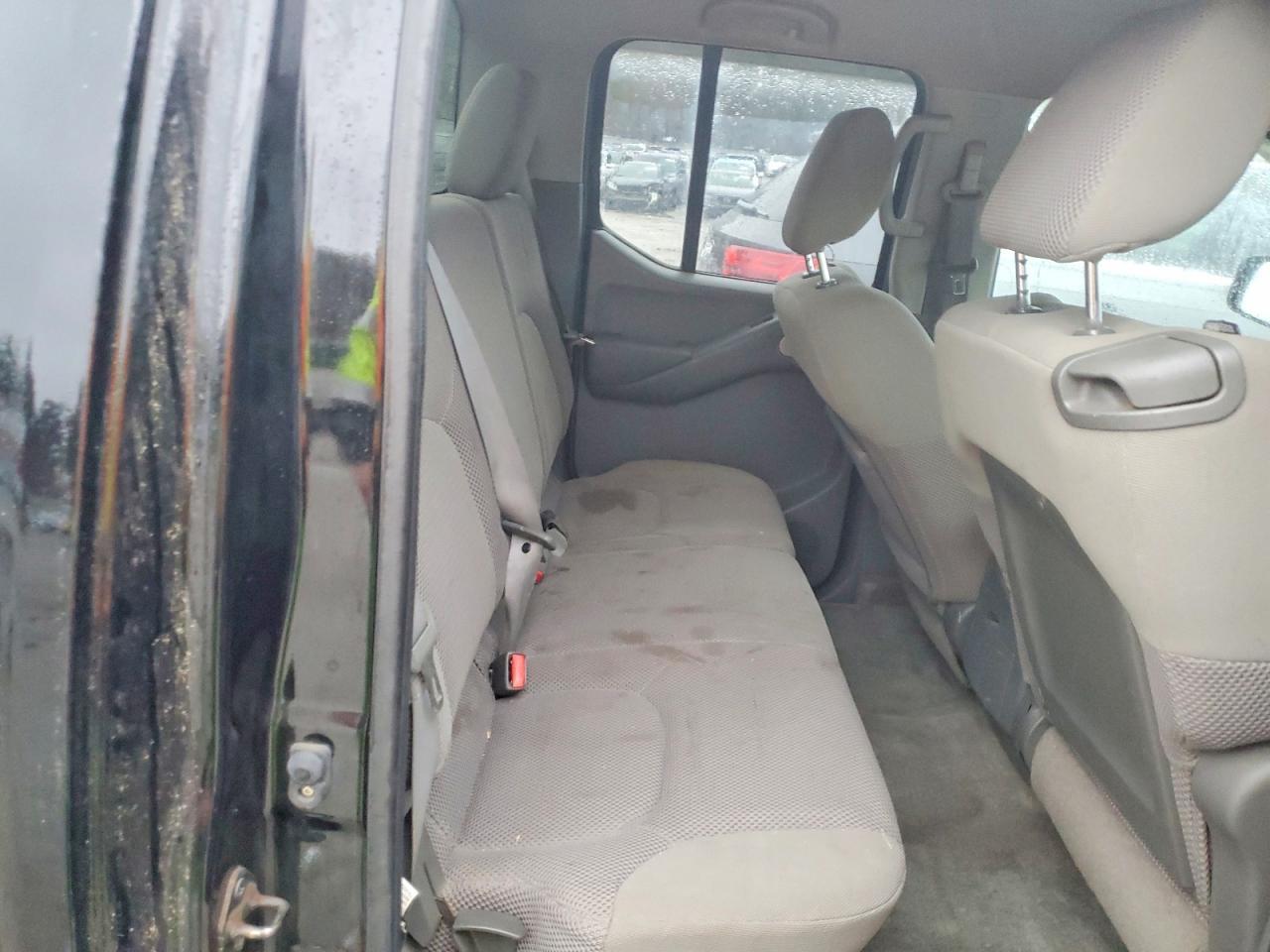 2011 NISSAN Frontier