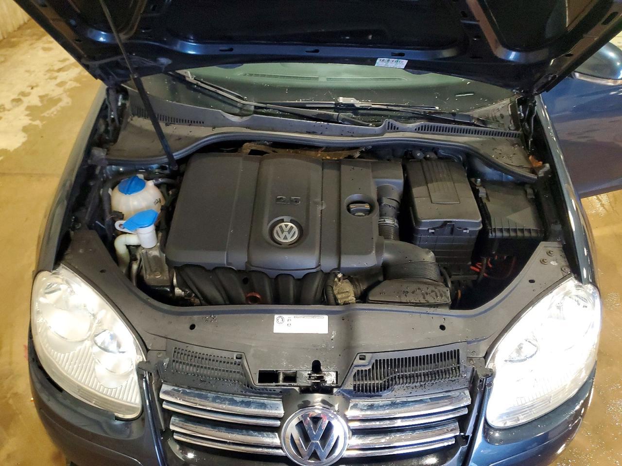 2010 VOLKSWAGEN JETTA
