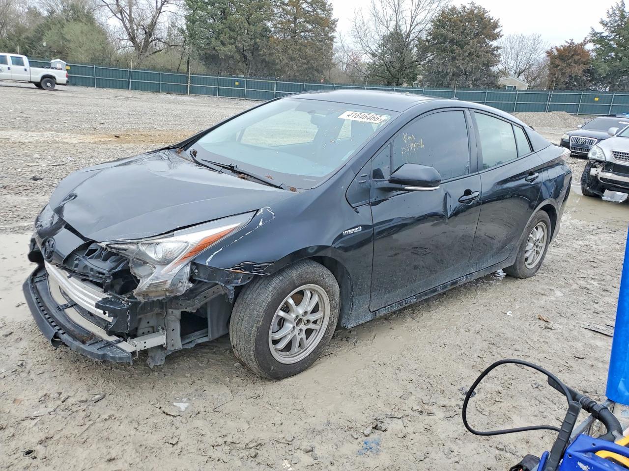 2016 TOYOTA PRIUS