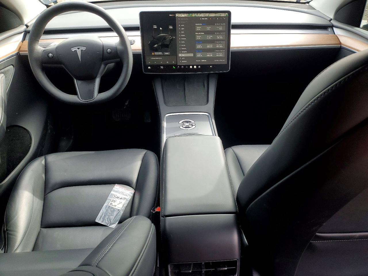 2025 TESLA MODEL Y