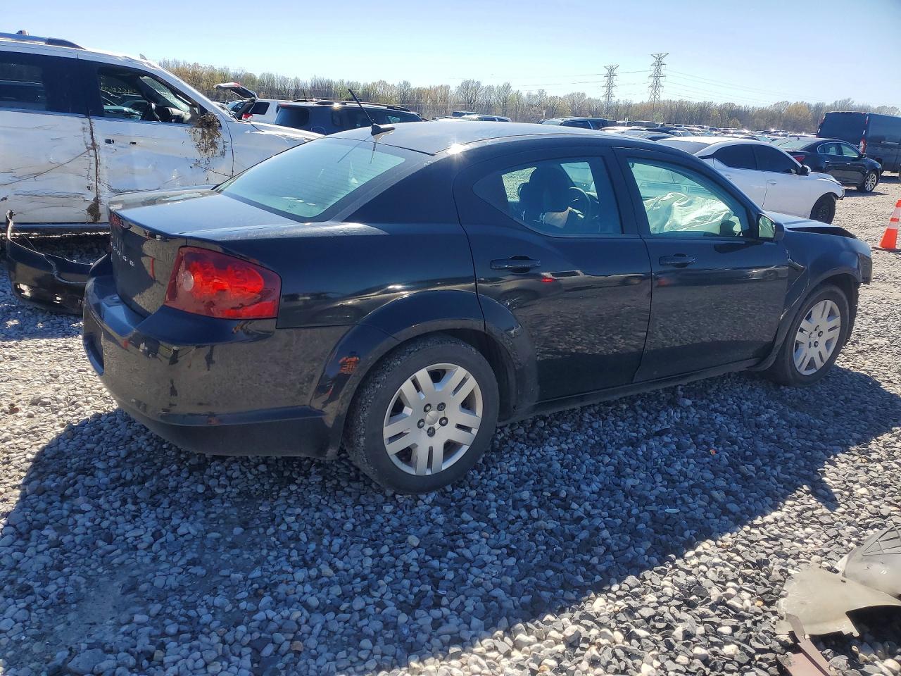 2014 DODGE Avenger