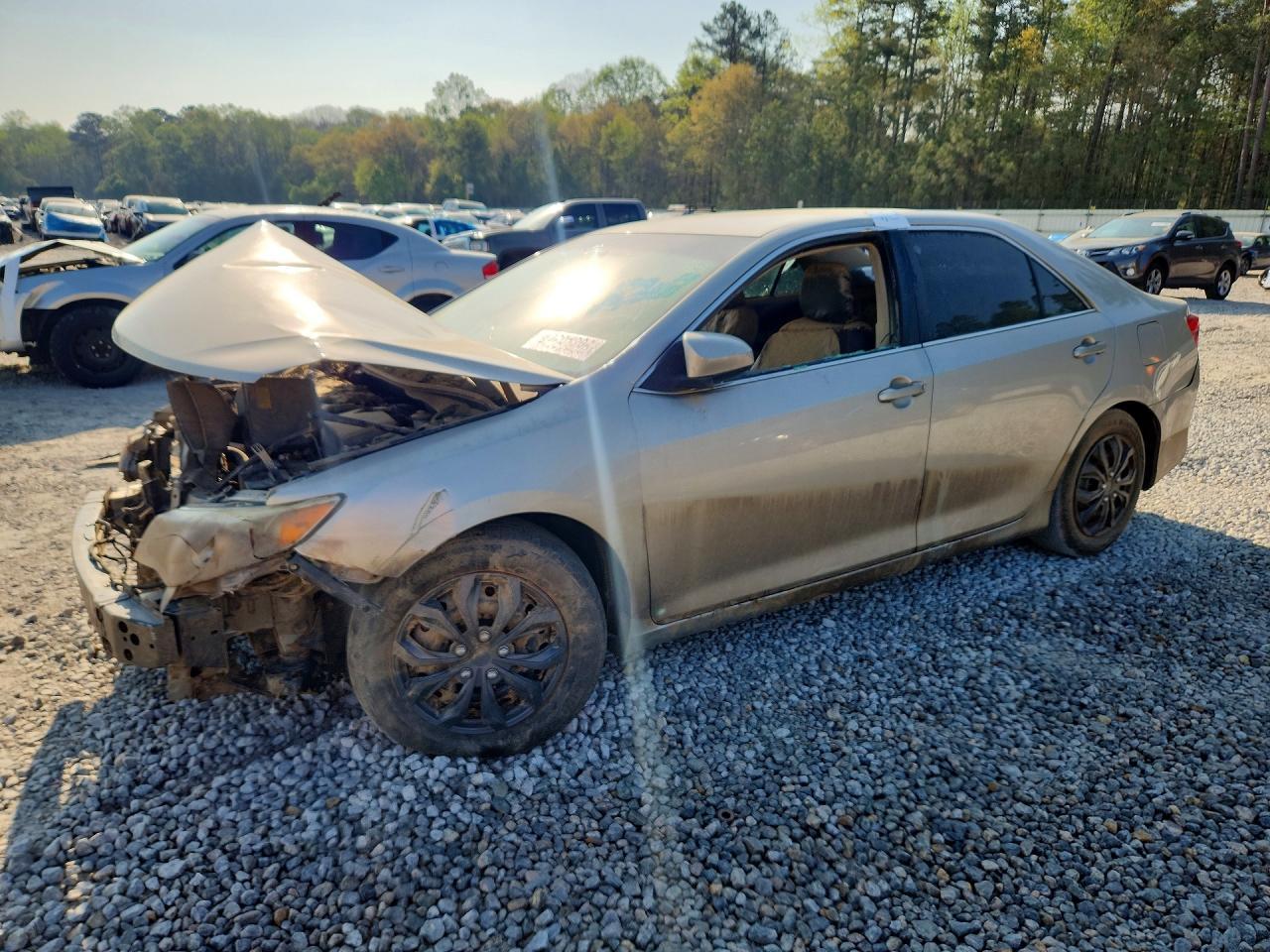 2014 TOYOTA CAMRY