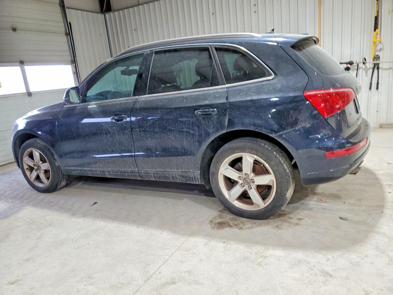 2011 AUDI Q5