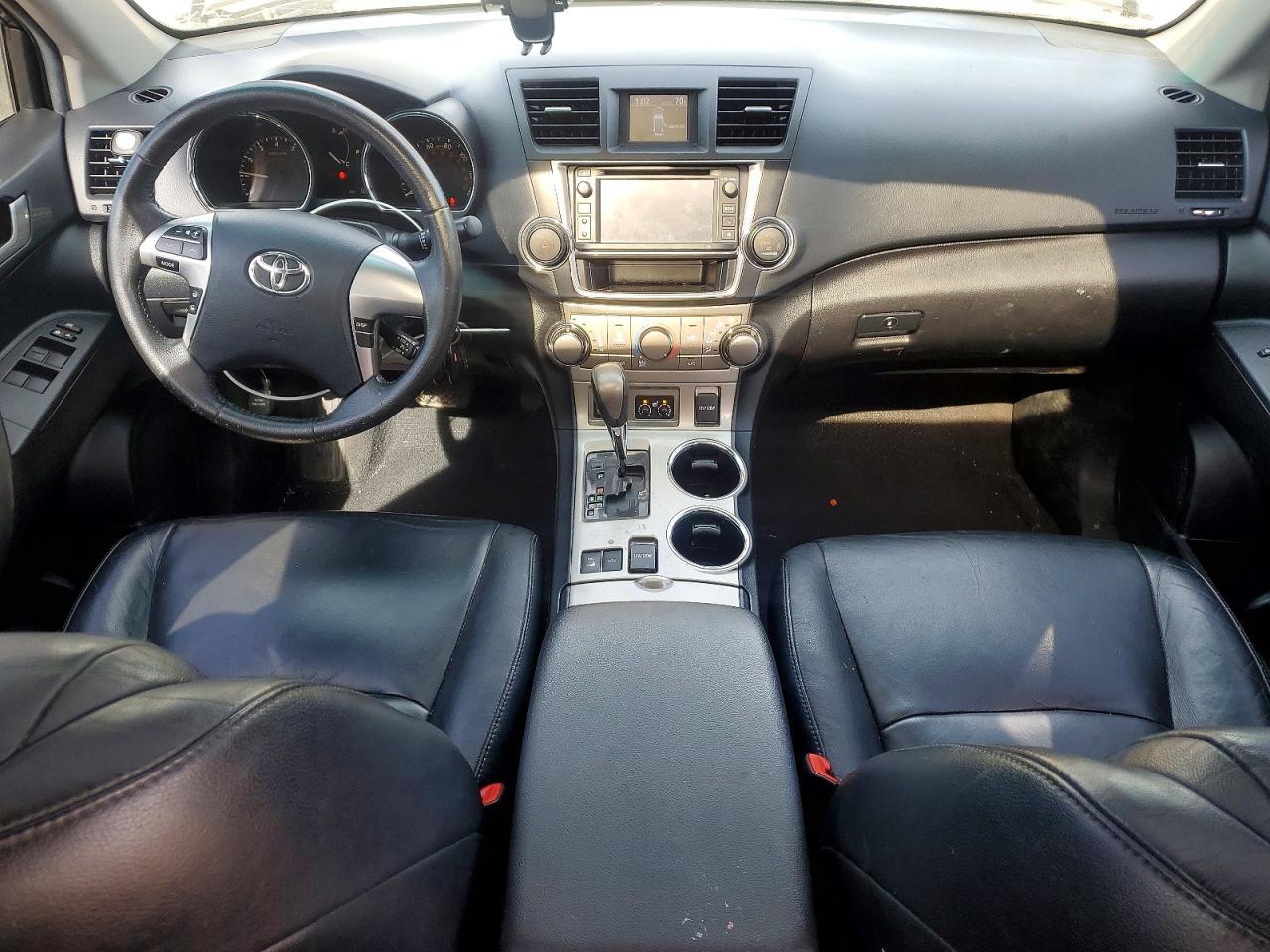 2013 TOYOTA HIGHLANDER