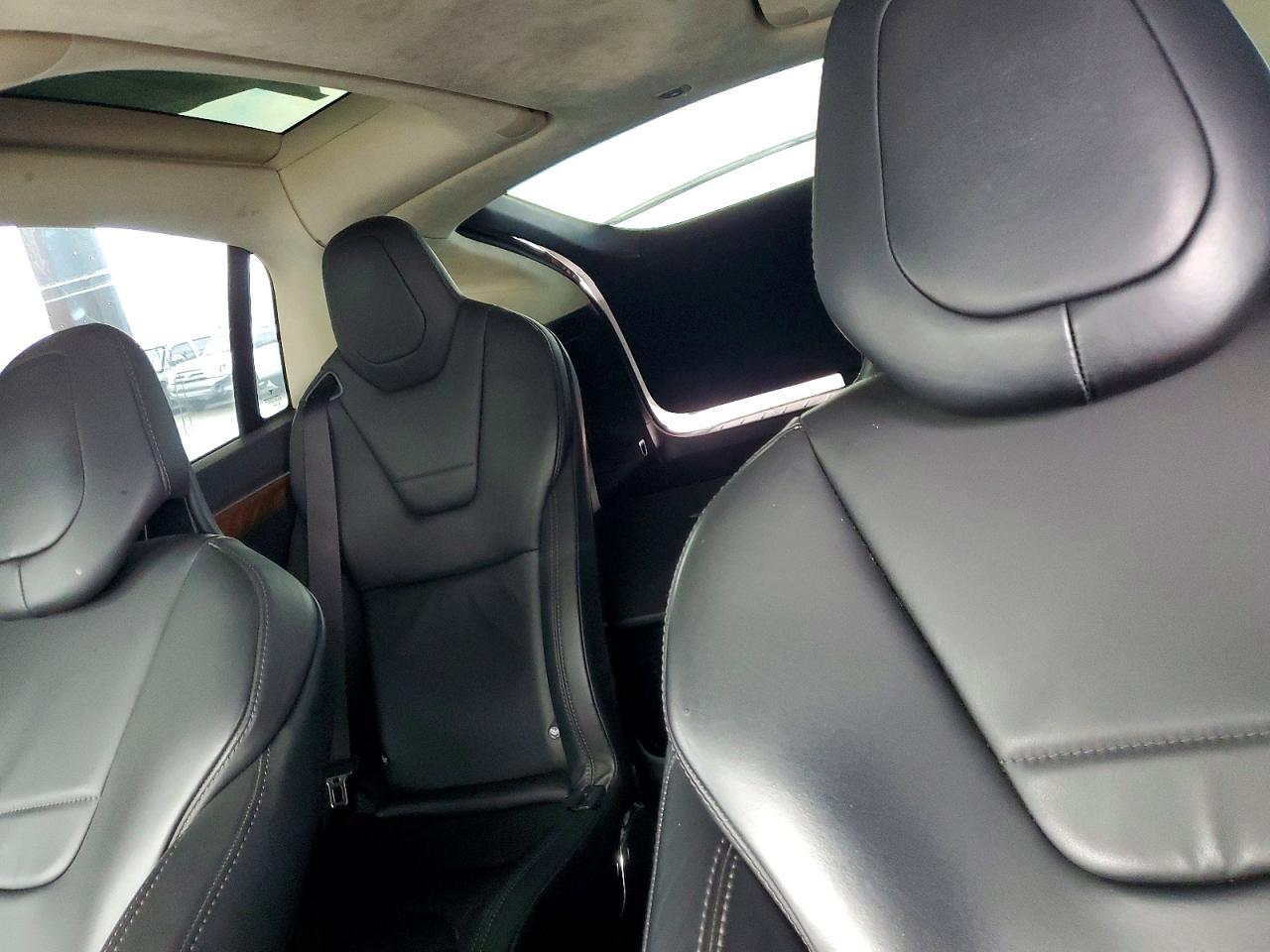 2017 TESLA MODEL X