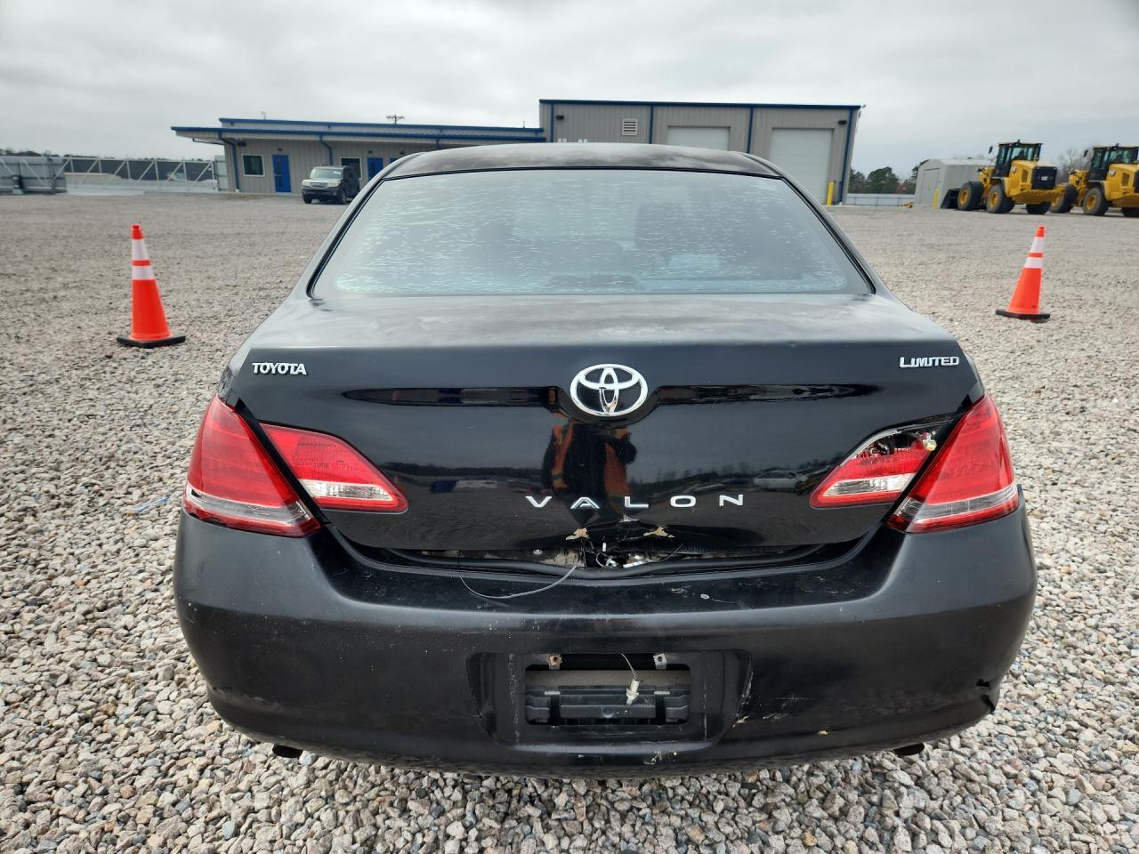 2006 TOYOTA Avalon