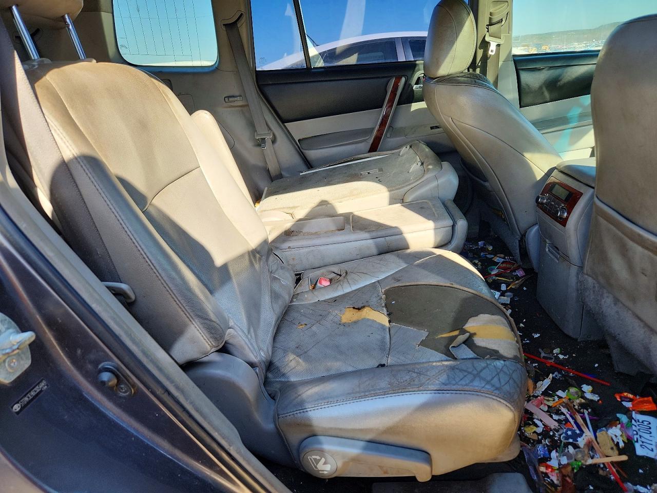 2012 TOYOTA HIGHLANDER