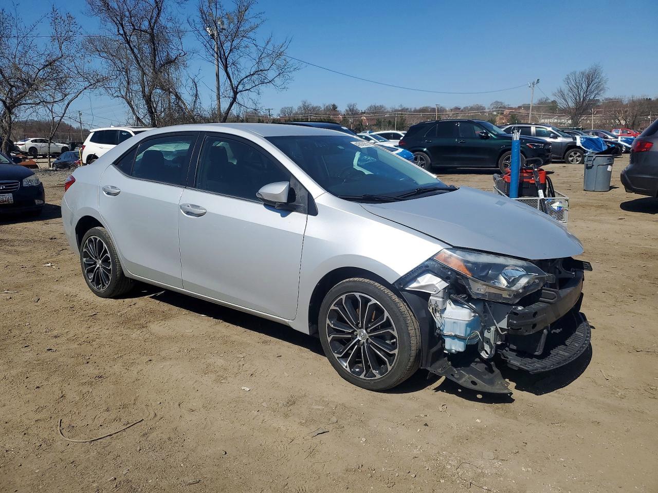 2015 TOYOTA COROLLA