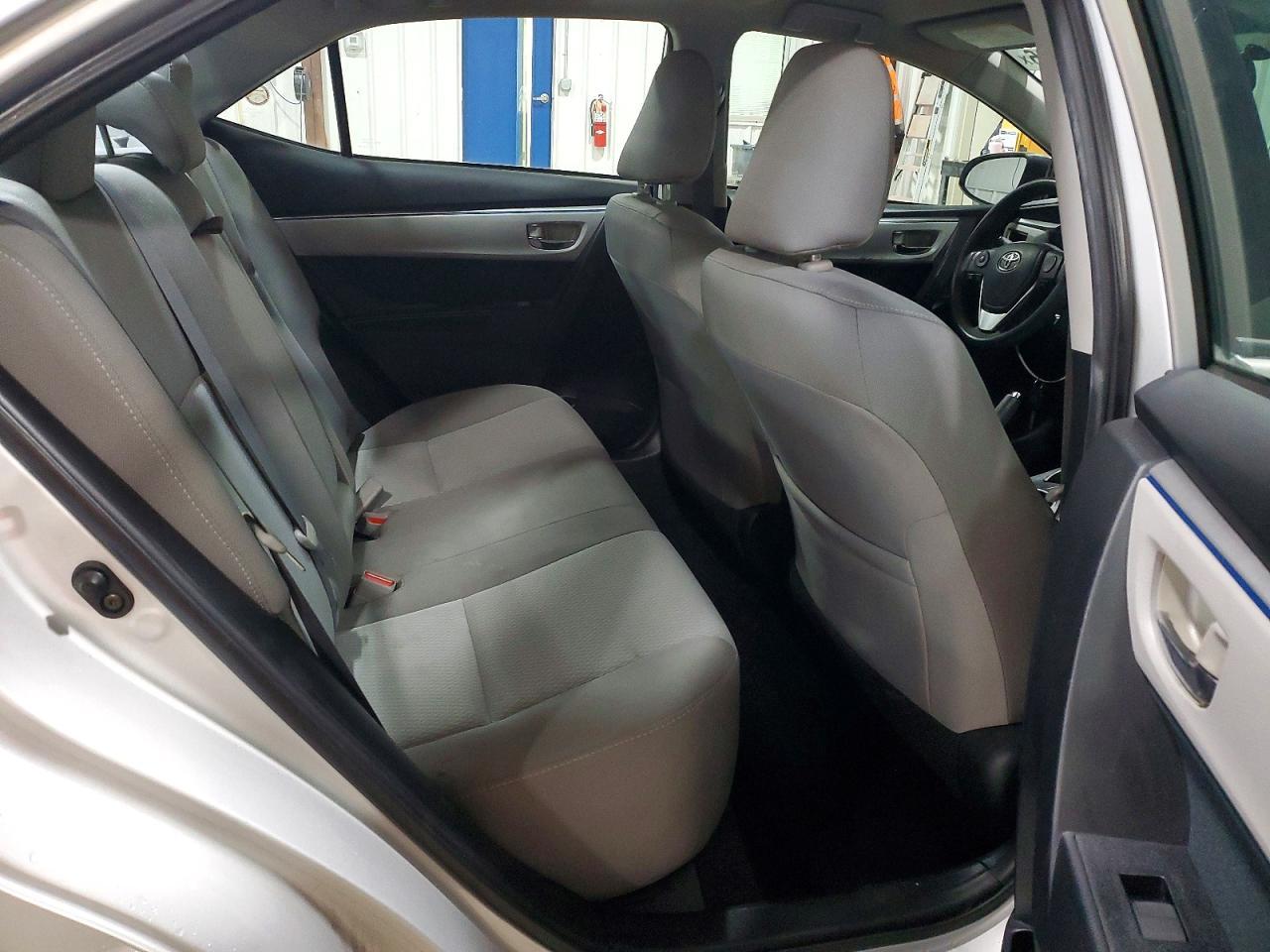 2015 TOYOTA COROLLA