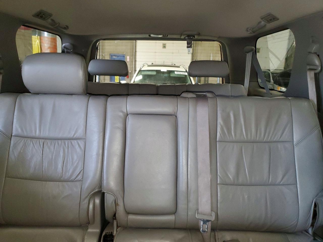 2006 TOYOTA Sequoia