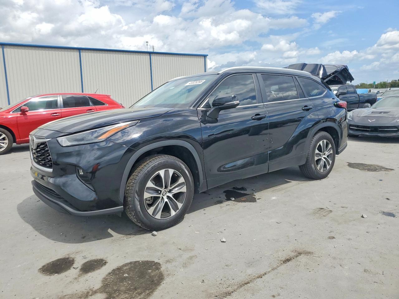 2023 TOYOTA HIGHLANDER