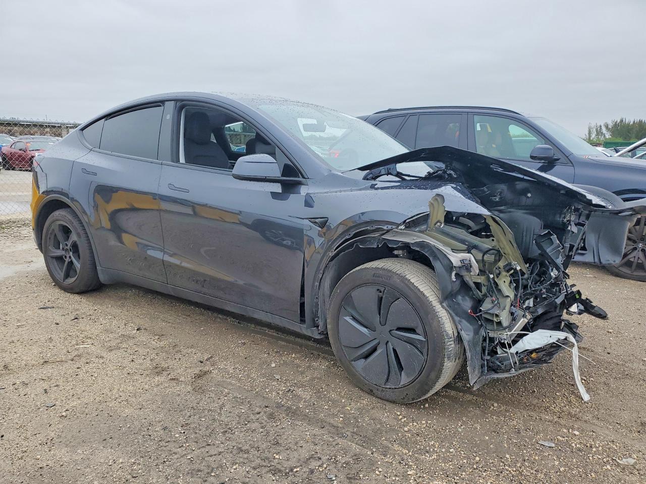 2026 TESLA MODEL Y