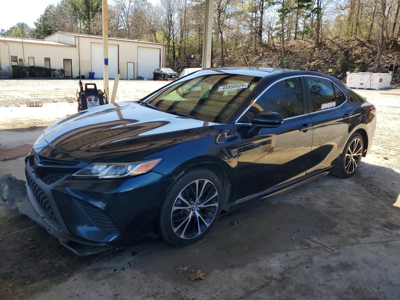 2018 TOYOTA CAMRY