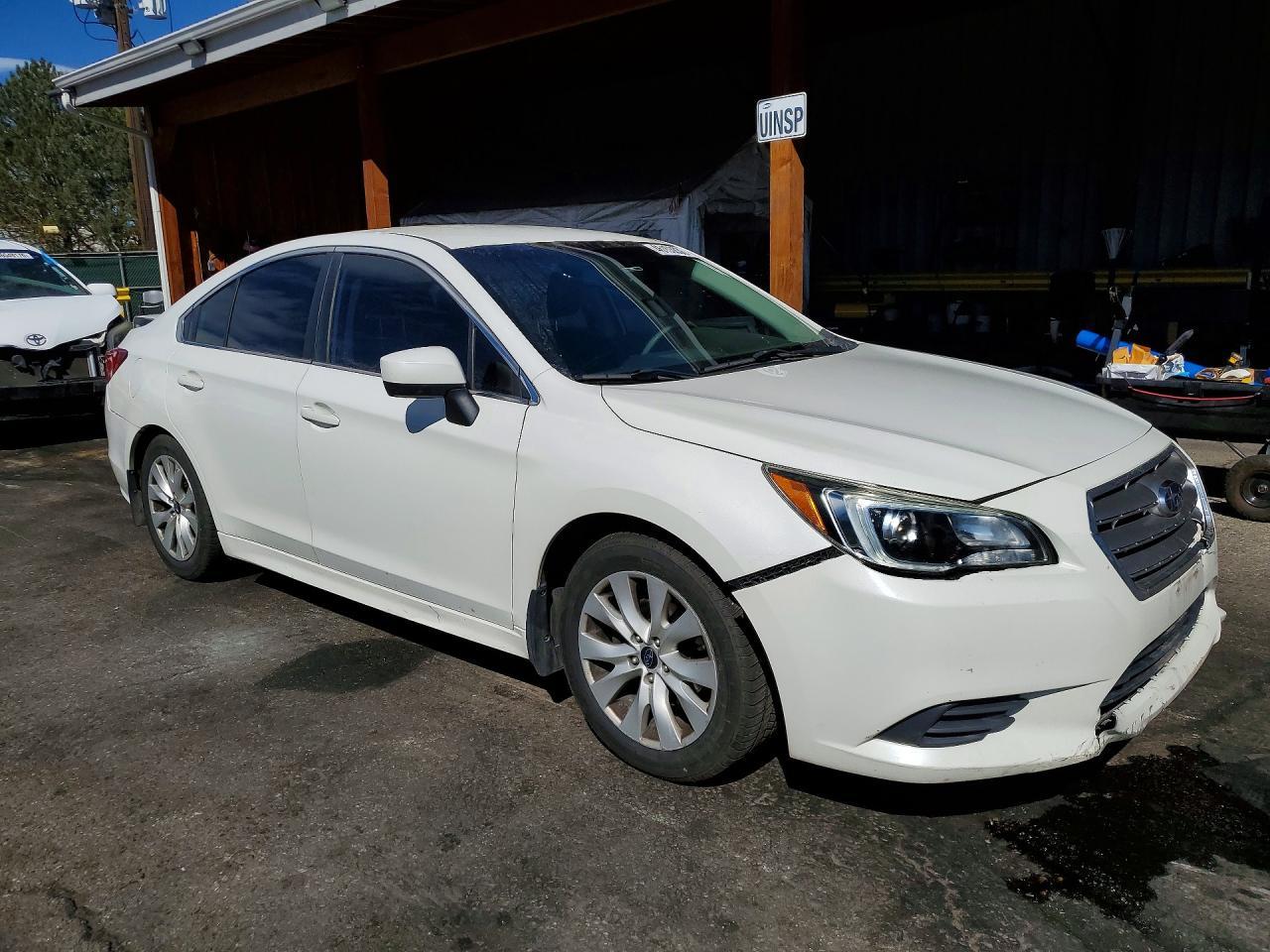 2015 SUBARU Legacy