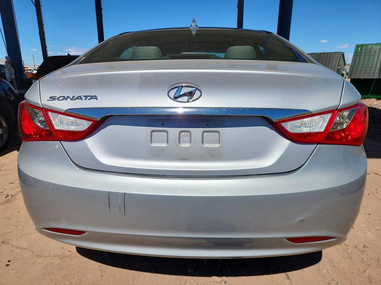 2011 HYUNDAI SONATA