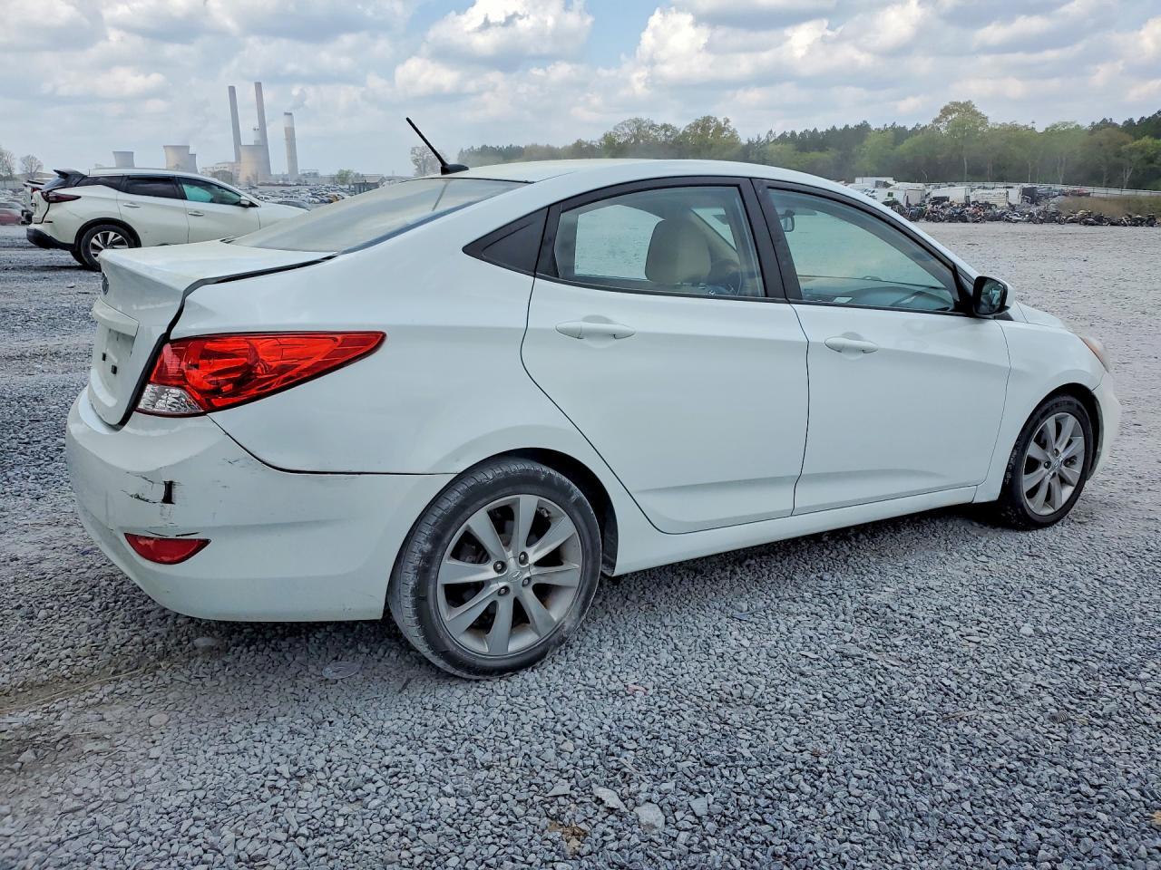 2013 HYUNDAI ACCENT
