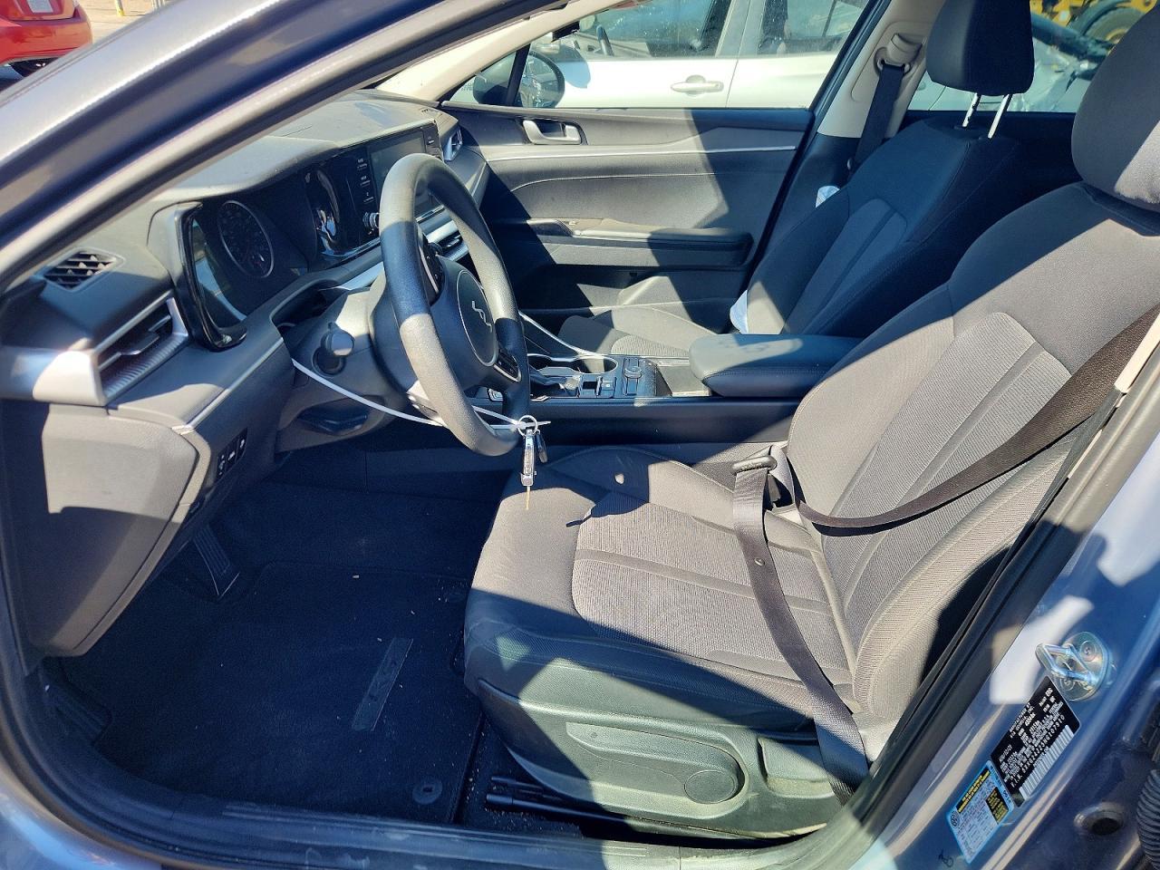2022 KIA K5