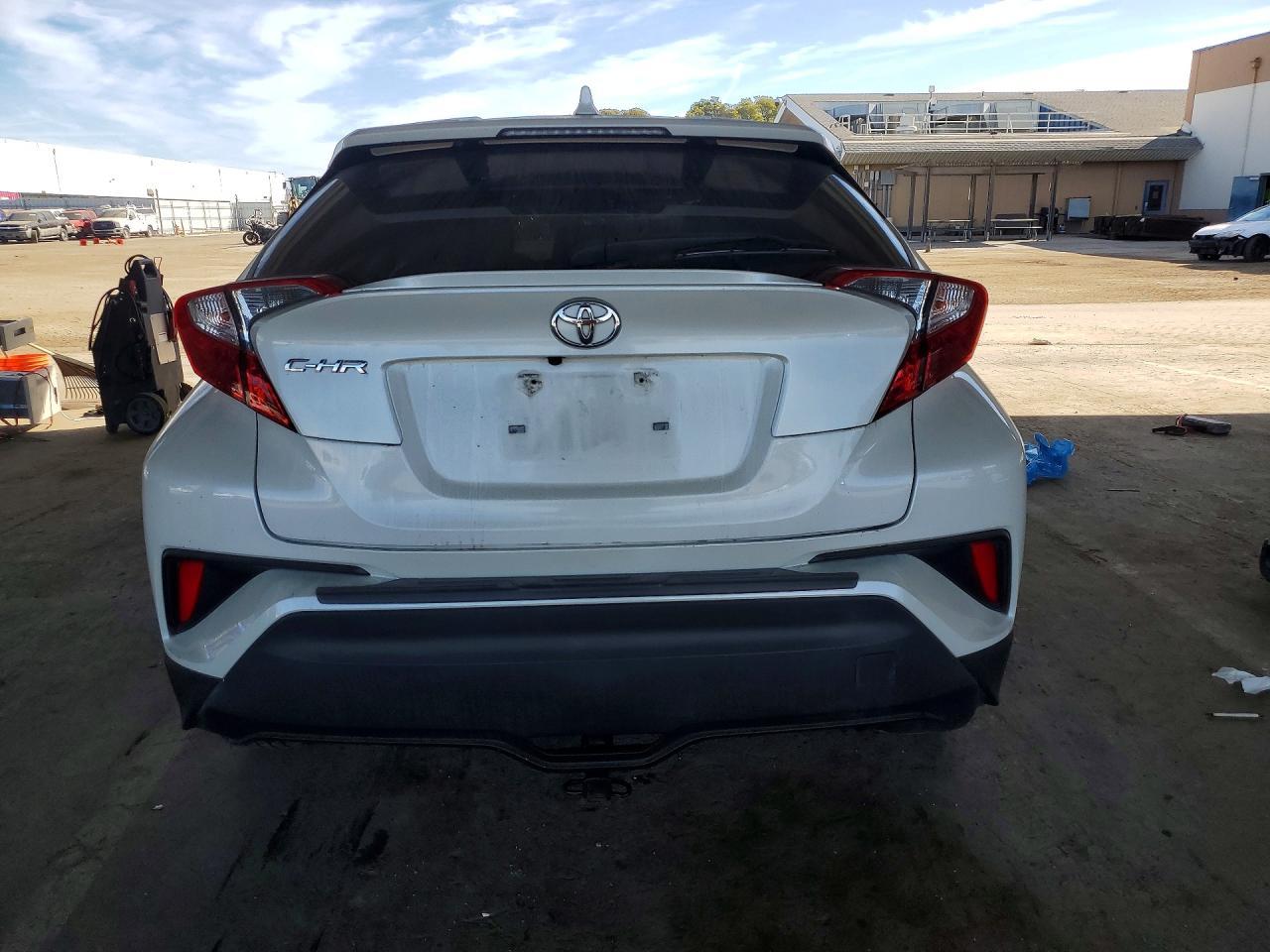 2019 TOYOTA C-HR