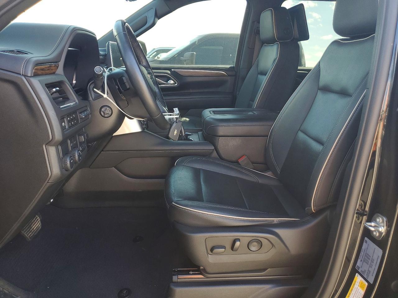 2023 CHEVROLET Suburban