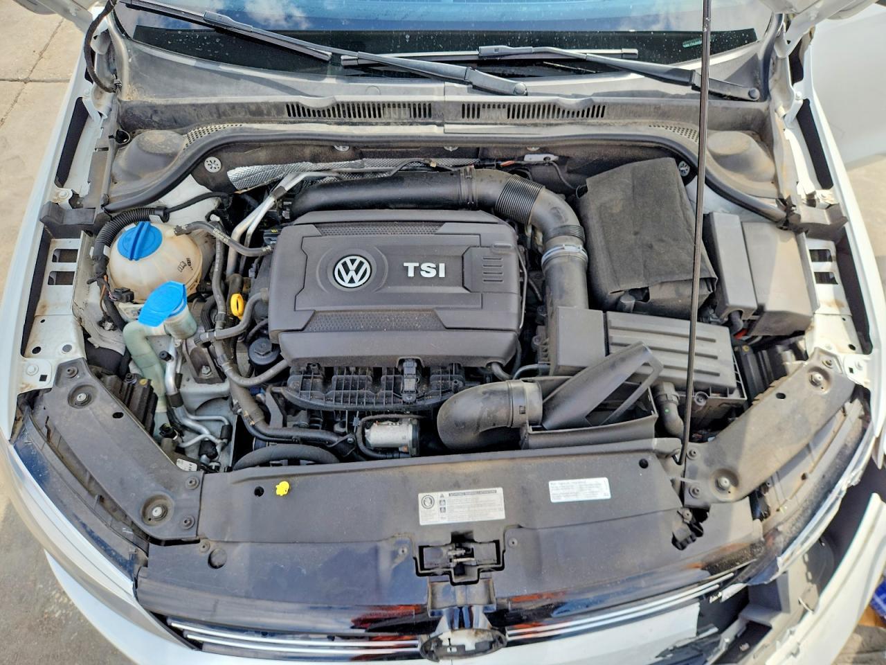 2014 VOLKSWAGEN JETTA
