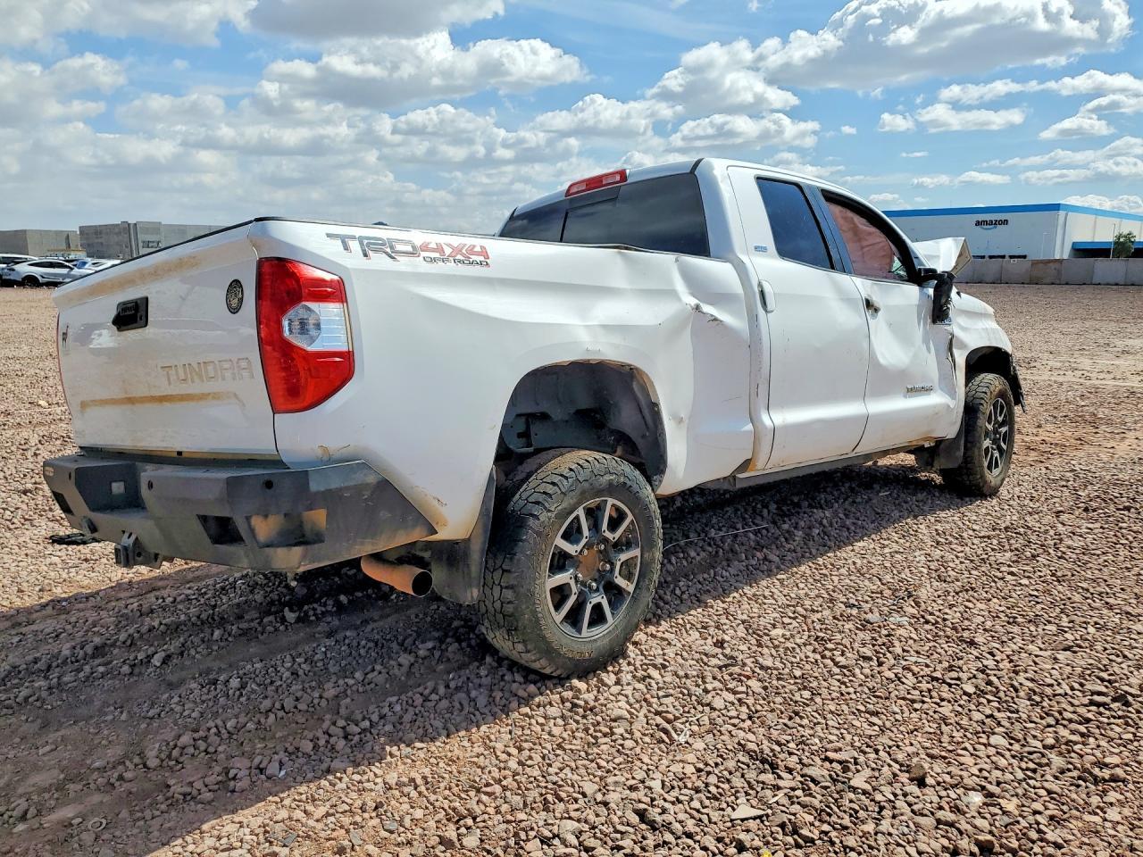 2016 TOYOTA TUNDRA