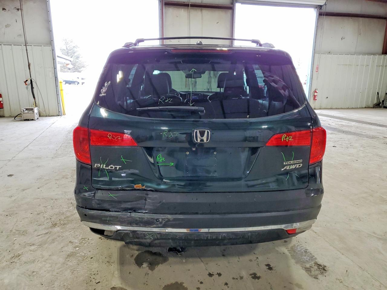2016 HONDA PILOT