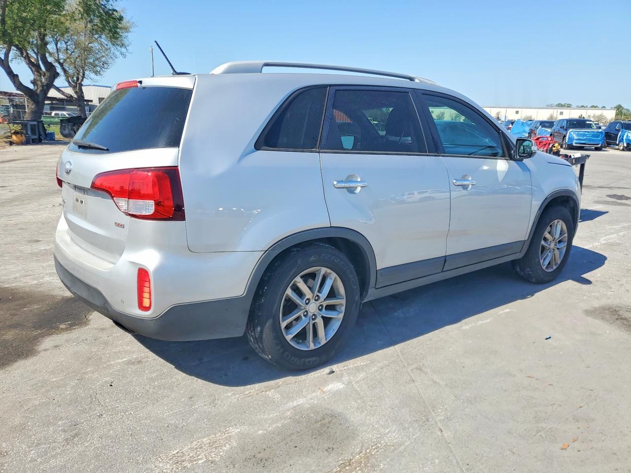 2014 KIA SORENTO