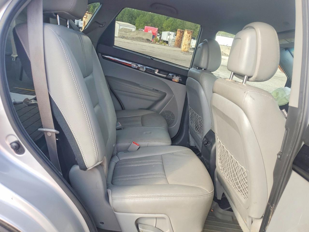 2014 KIA SORENTO