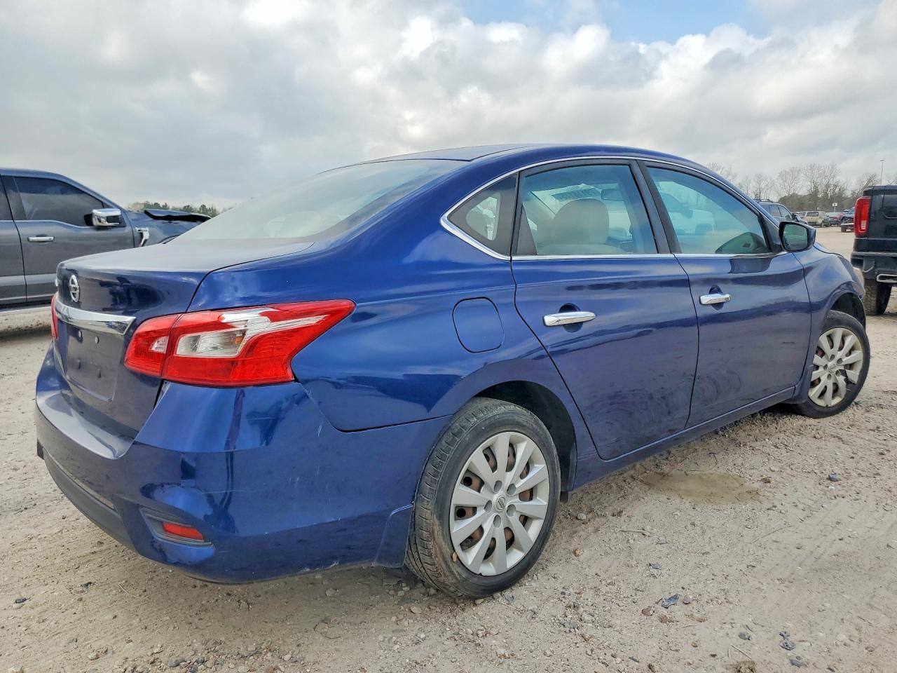 2017 NISSAN SENTRA