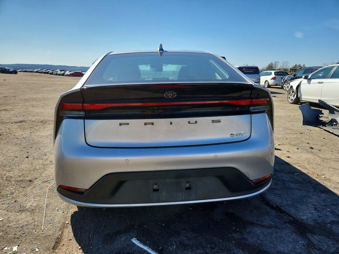 2024 TOYOTA PRIUS
