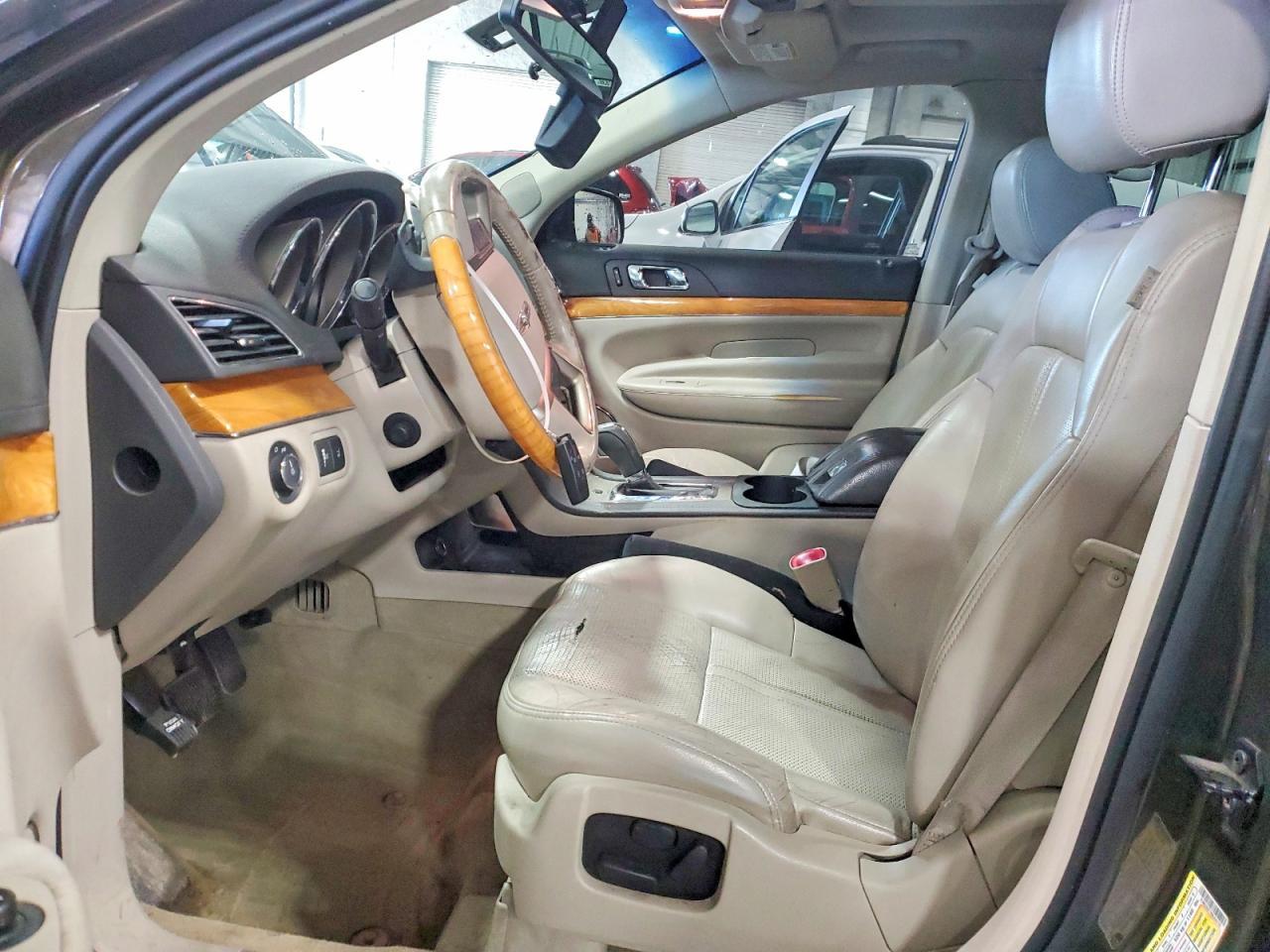 2011 LINCOLN MKT