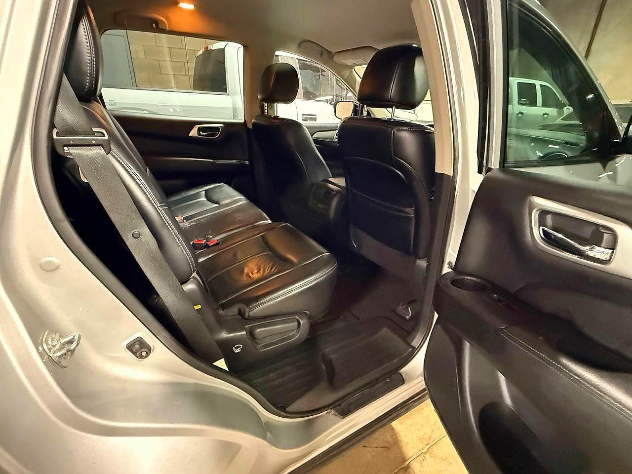 2017 NISSAN PATHFINDER