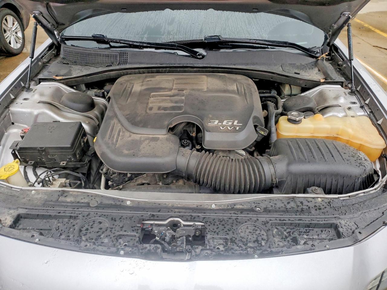 2016 CHRYSLER 300