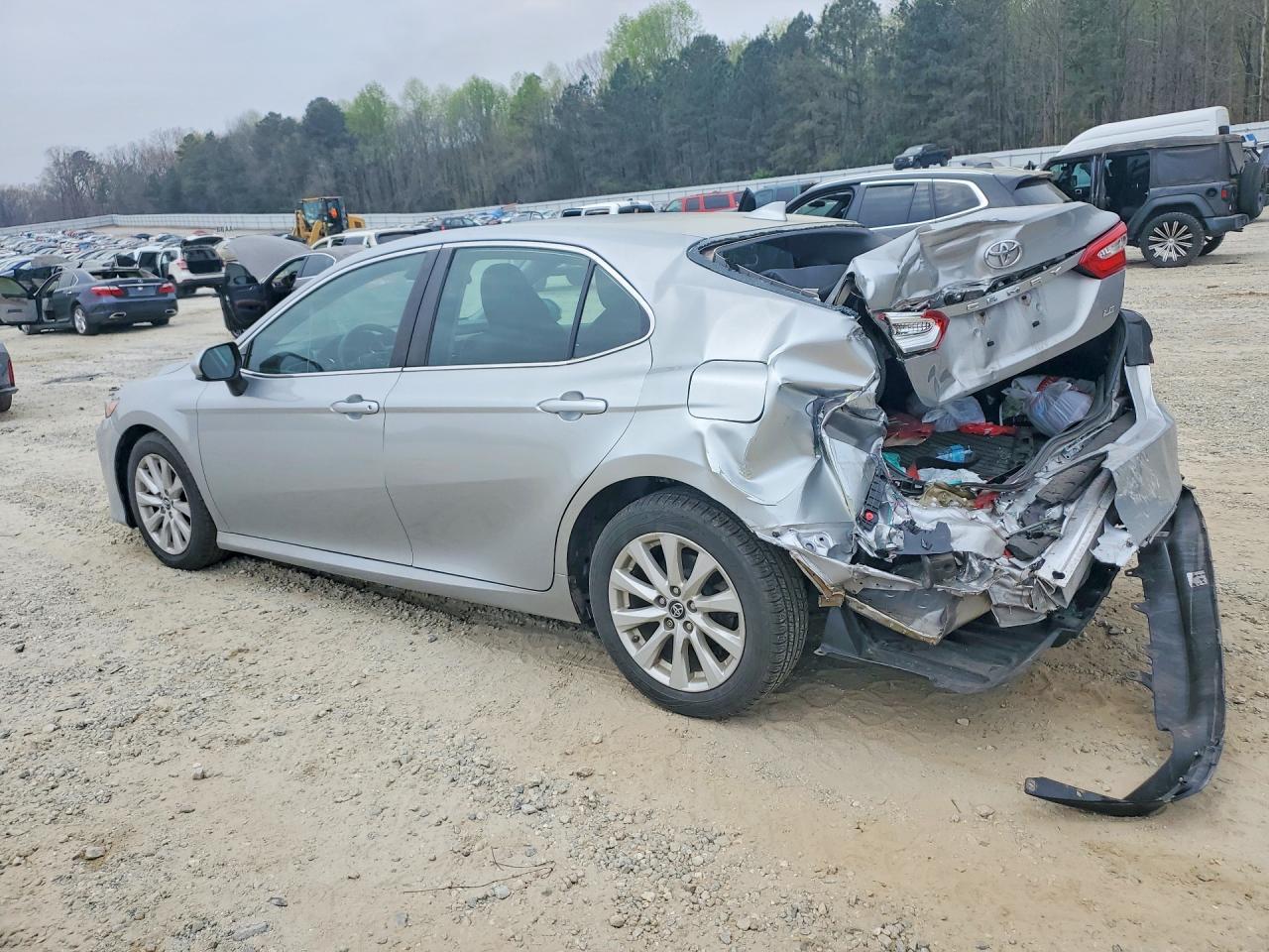 2019 TOYOTA CAMRY