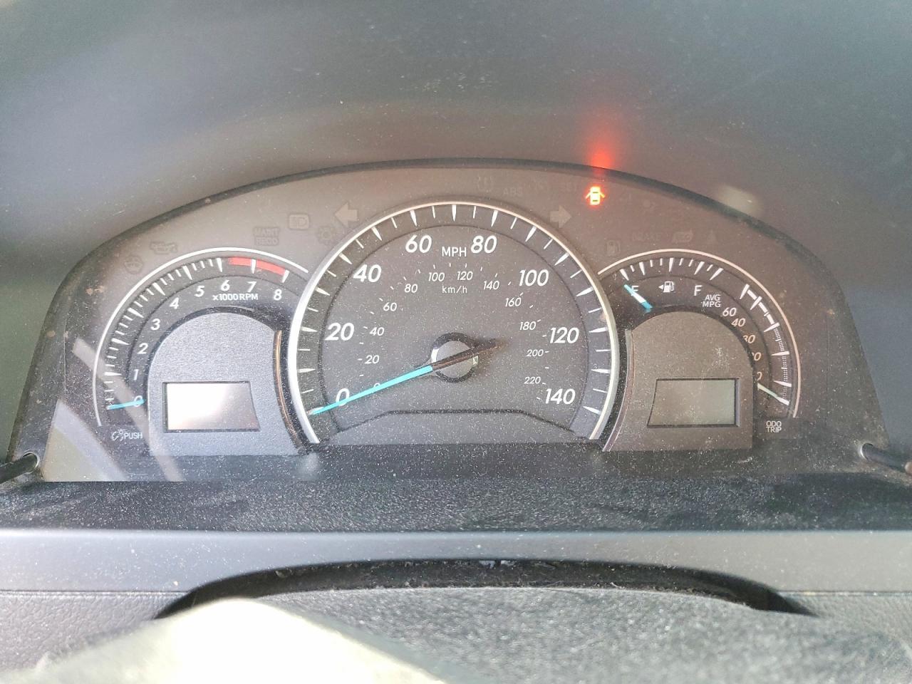 2014 TOYOTA CAMRY