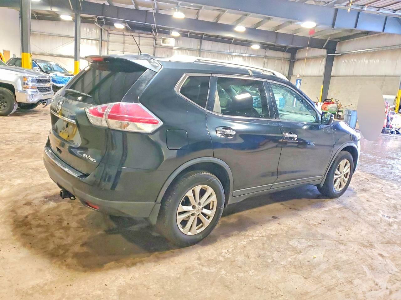 2015 NISSAN ROGUE