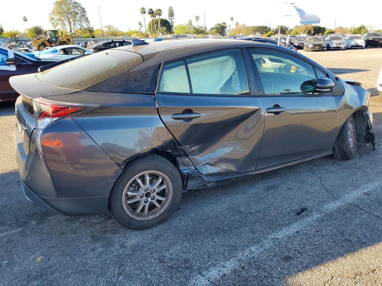 2017 TOYOTA PRIUS