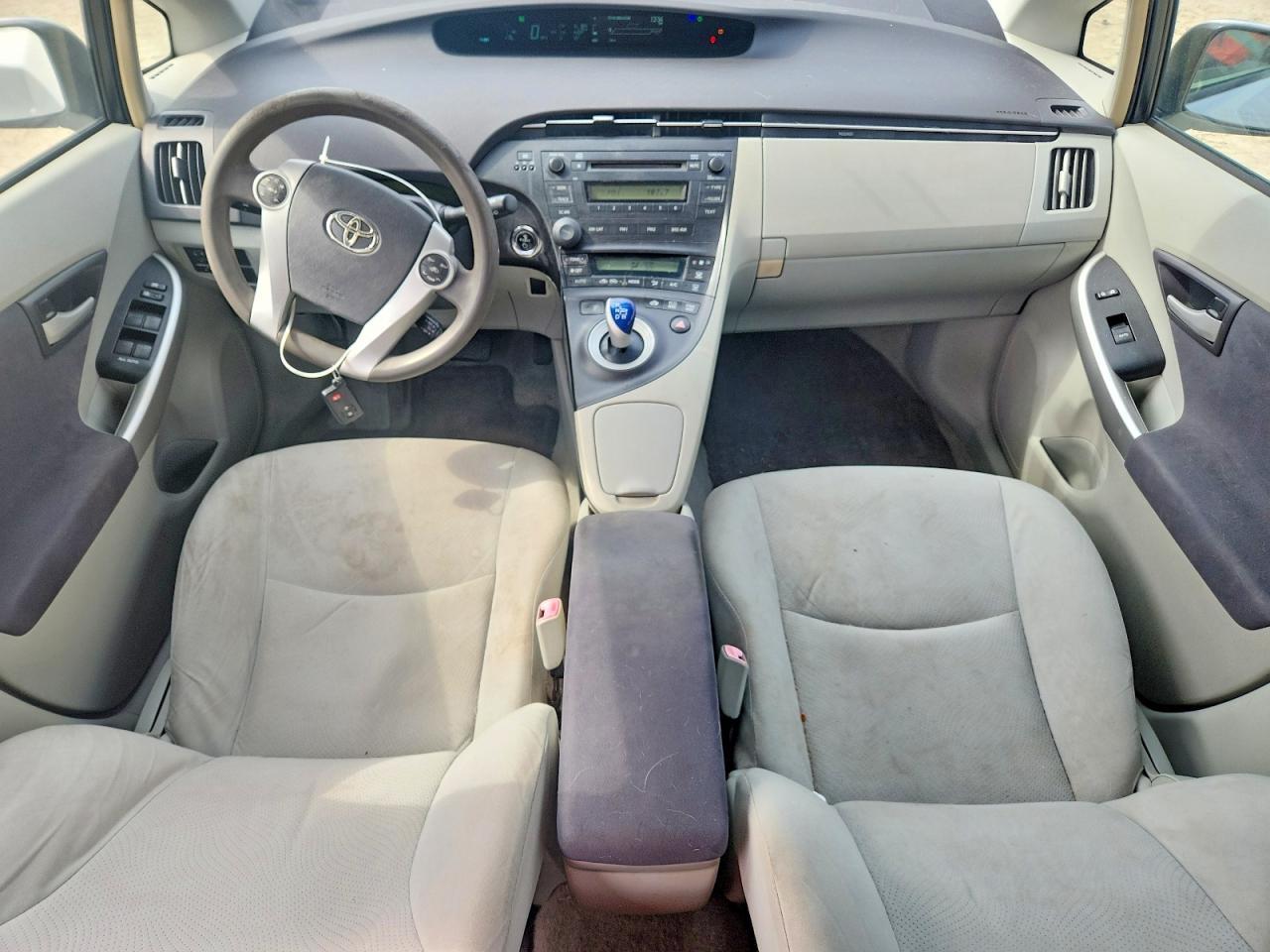 2010 TOYOTA PRIUS