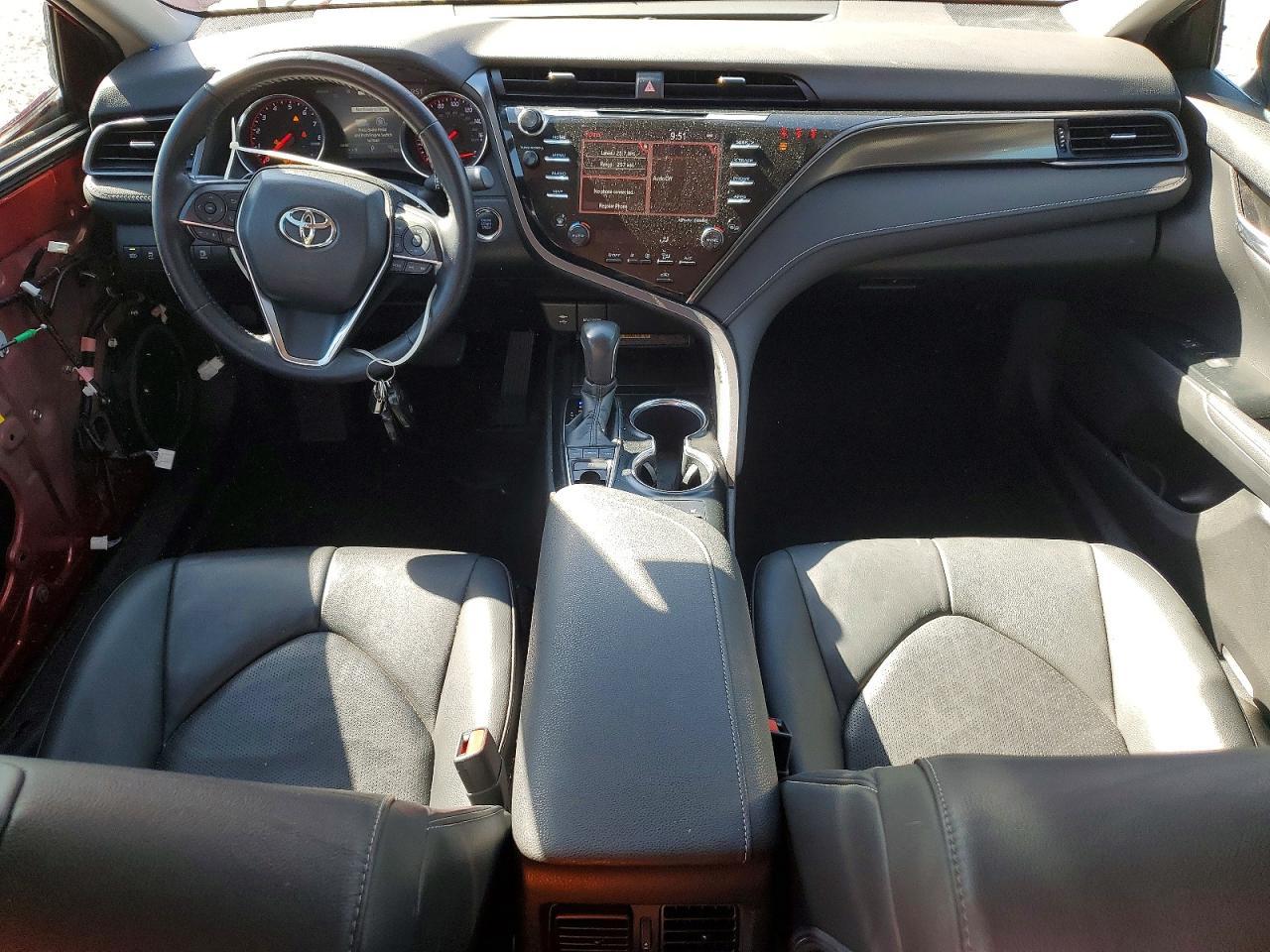 2019 TOYOTA CAMRY