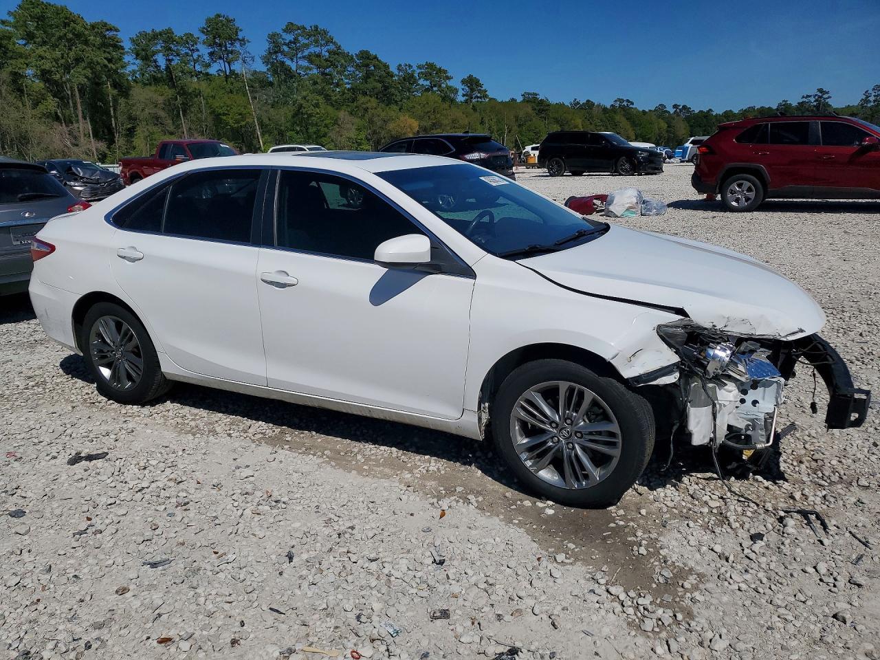 2016 TOYOTA CAMRY