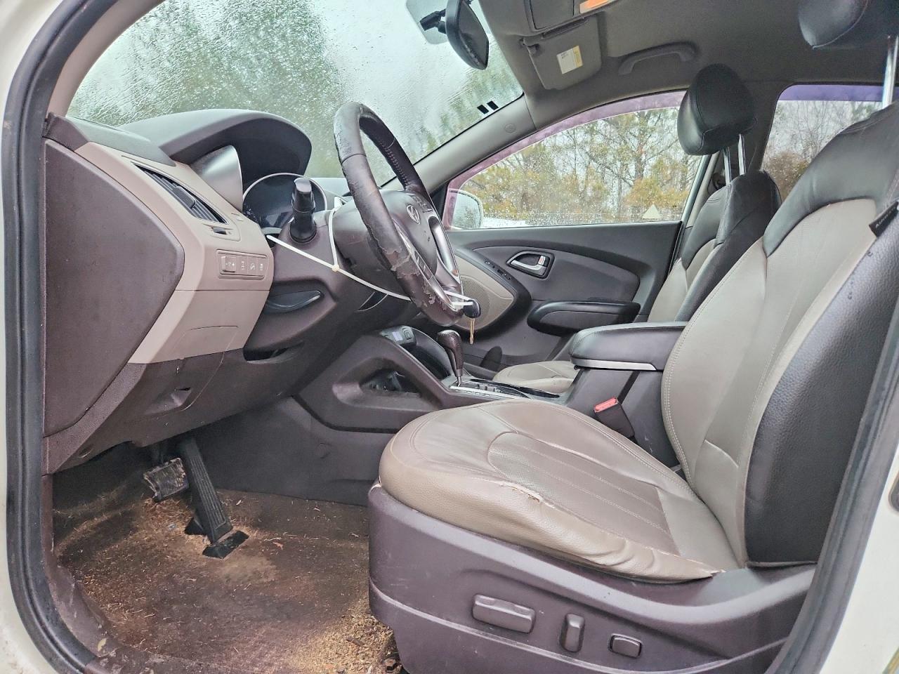 2011 HYUNDAI TUCSON