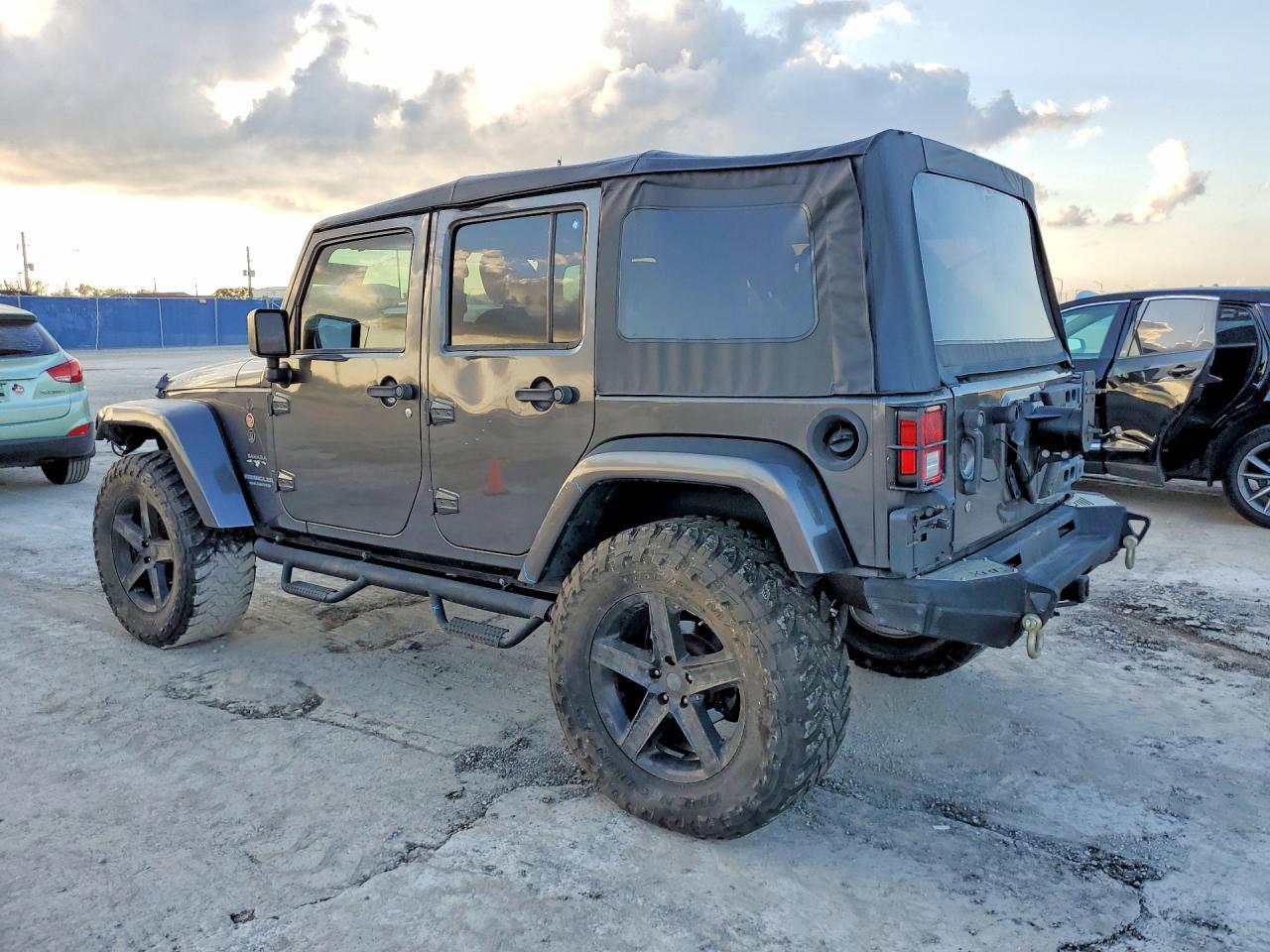 2016 JEEP Wrangler Unlimited