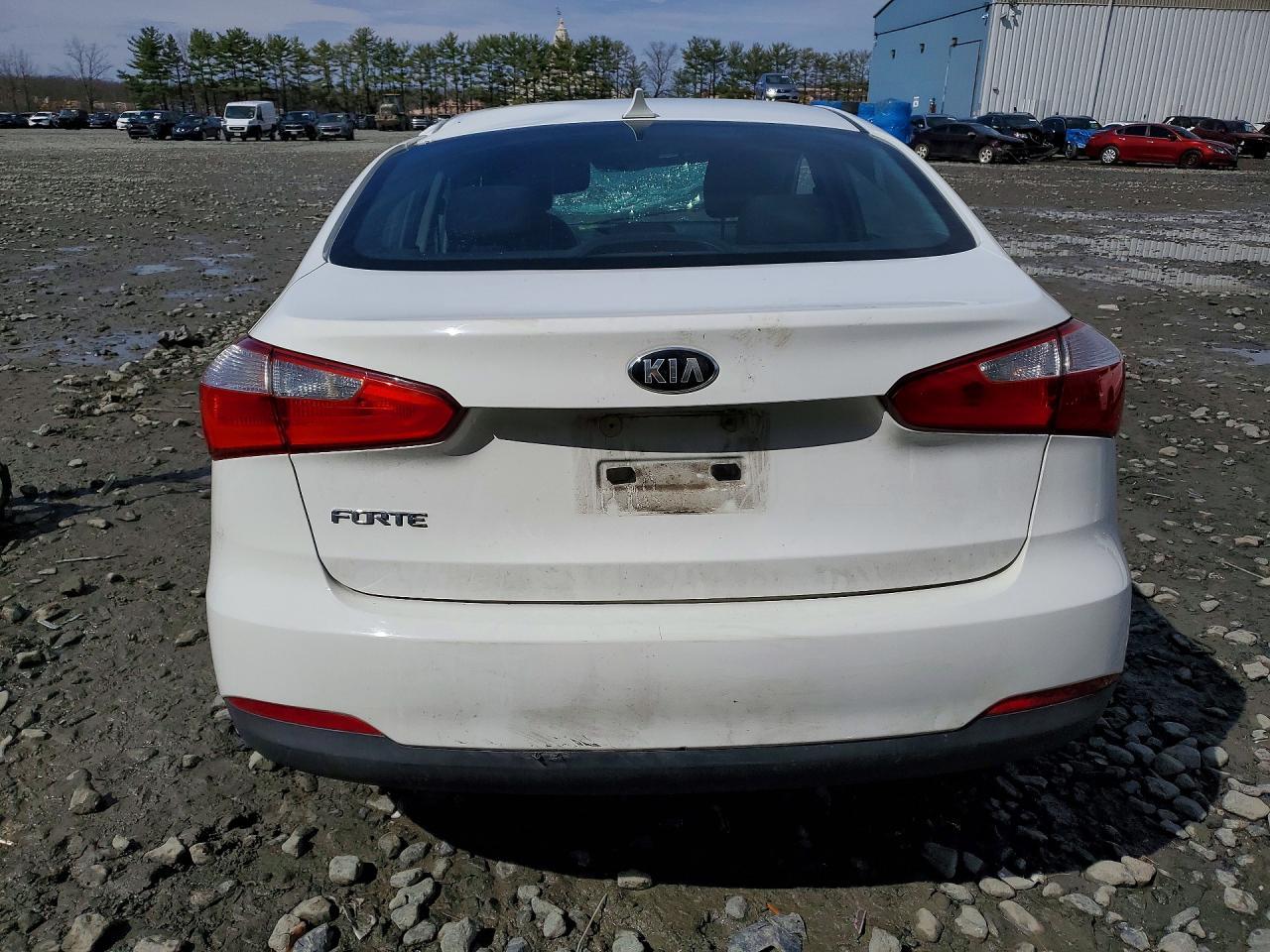 2016 KIA FORTE
